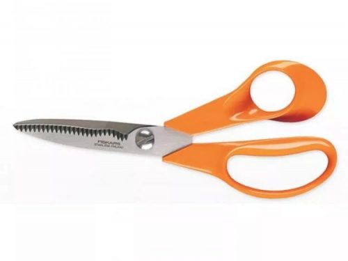 OLLÓ FISKARS 859874 KONYHAI 18 CM